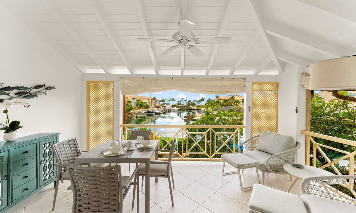Douglas Apartment | Port St Charles