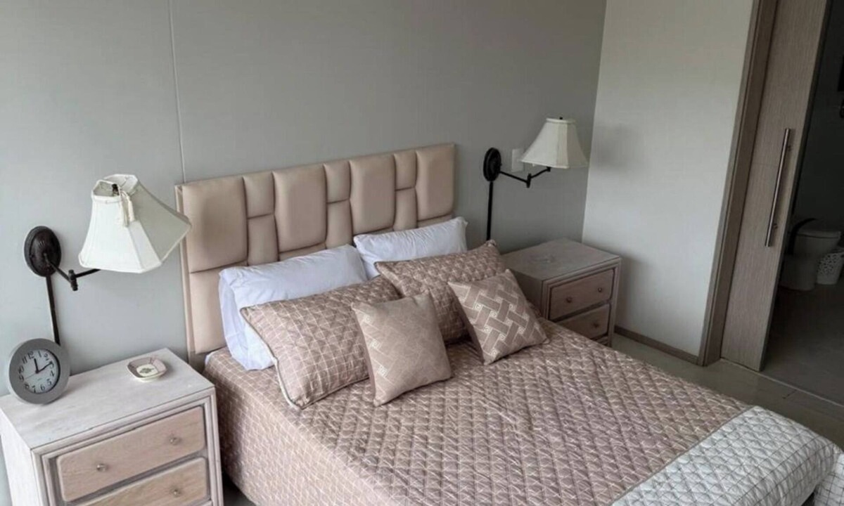 Rionegro Apartment | PORTANOVA SUITES -Comfortable apartment only 5 minutes from JMC Airport.
