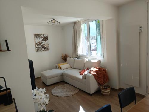 Albertville Apartment | Porte de secours
