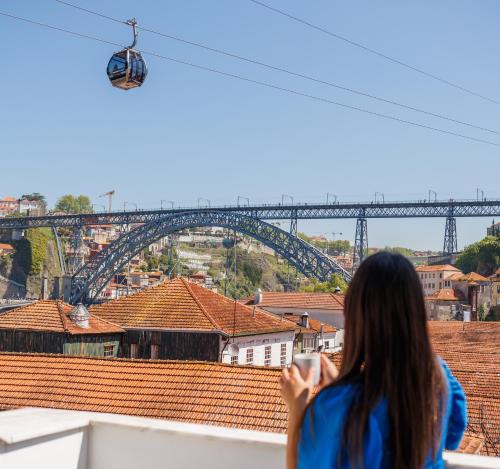 Santa Marinha Apartment | Porto Views & Wines by Porto City Hosts