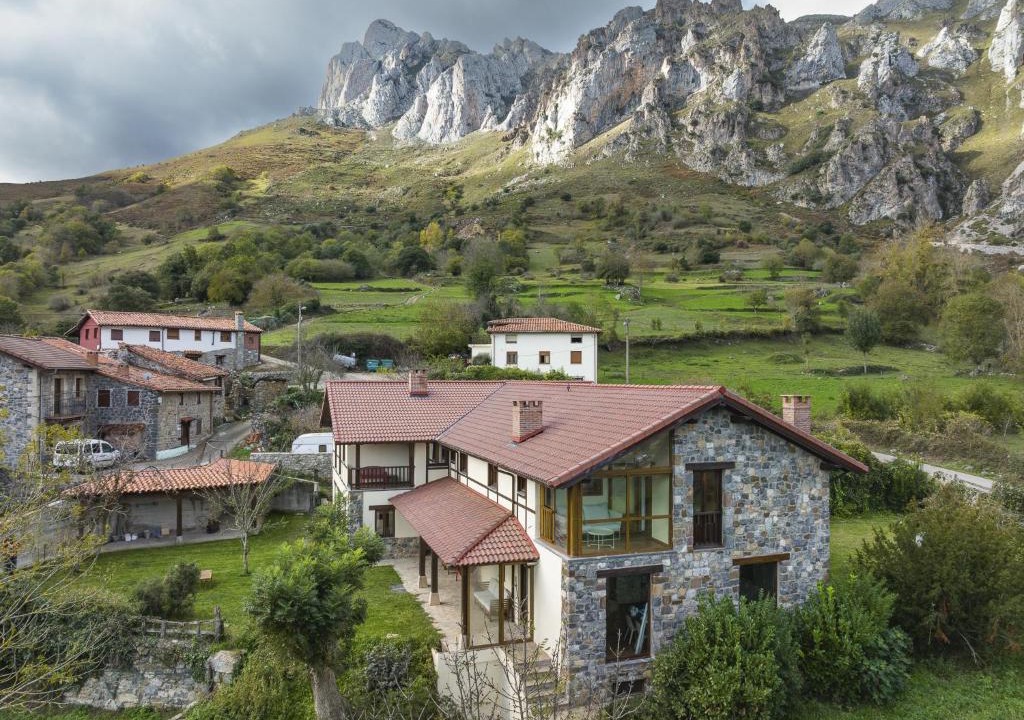 Cillorigo de Liebana Hotel | Posada Cabañes