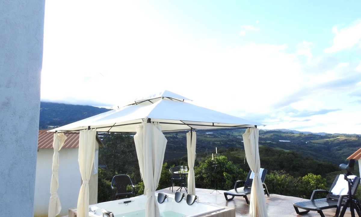 Monte Viejo Hotel | Posada Ecoturistica Villa Rouse