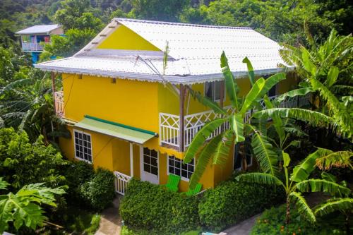 Bahia Suroeste Hotel | Posada Hostel Adri