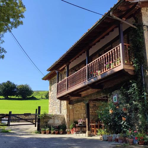 Corvera de Toranzo Hotel | Posada La Dalia