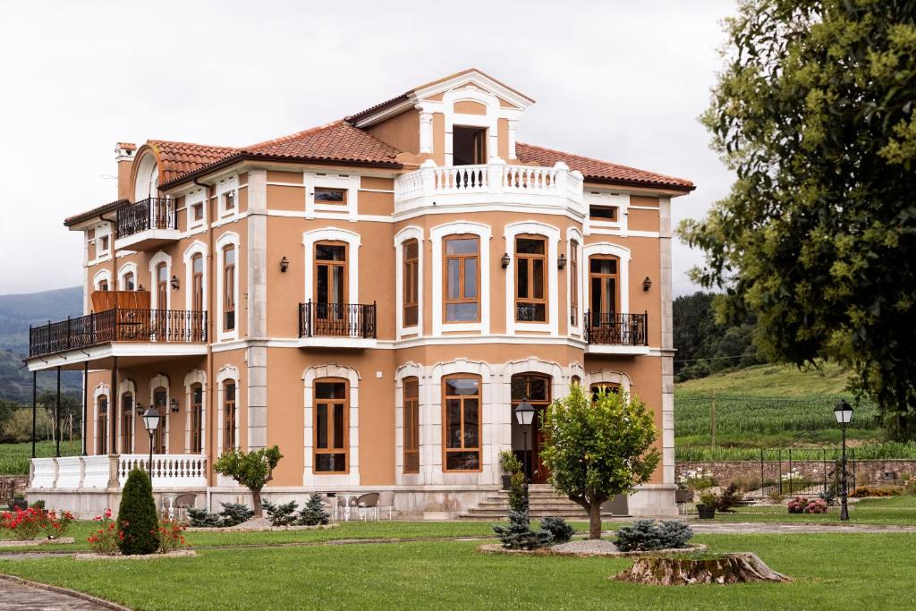 Santa Maria de Cayon Hotel | POSADA SEMILLA