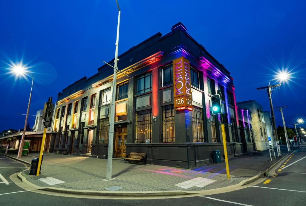 Oamaru Hotel | Poshtel