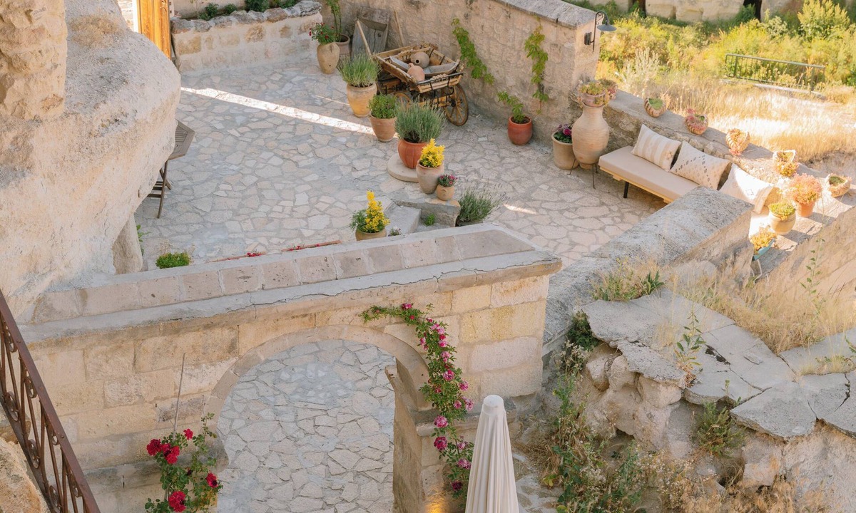 Ortahisar Hotel | Potamia Cave Suites