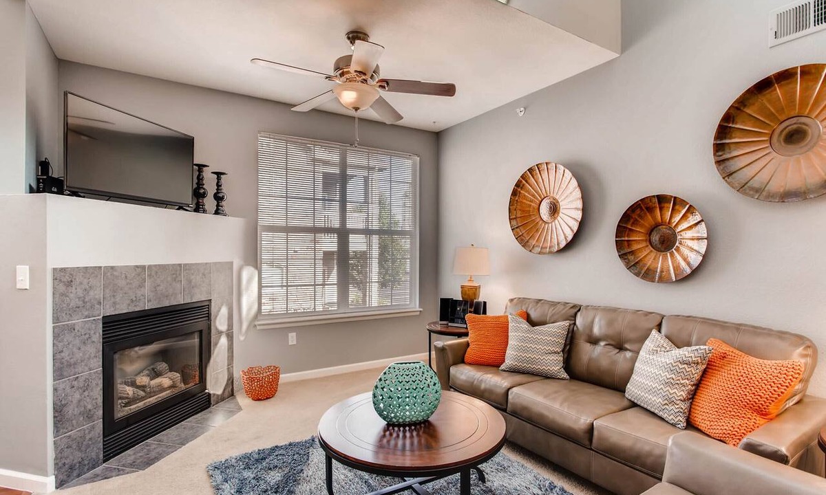 Englewood Condo | Pottery Barn Perfect Near DTC, Park Meadows Mall, Restaurants & Nightlife