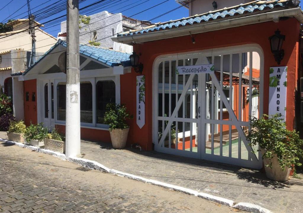 Ossos House | Pousada Amendoeira