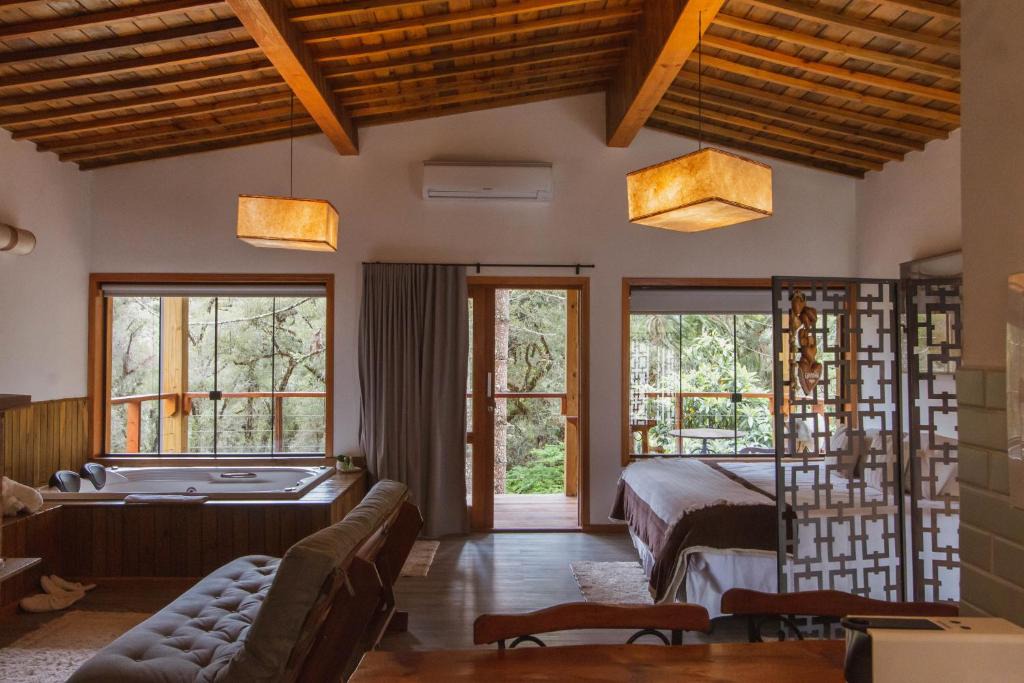 Monte Verde House | Pousada Canto da Nascente