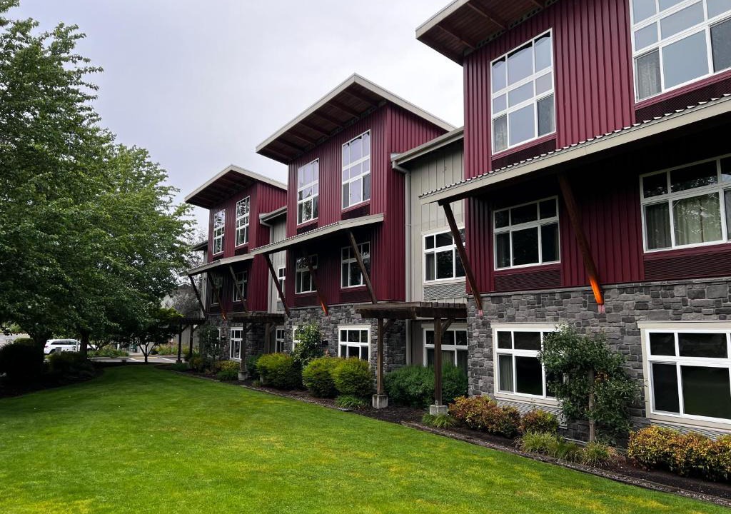 Yelm Hotel | Prairie Hotel