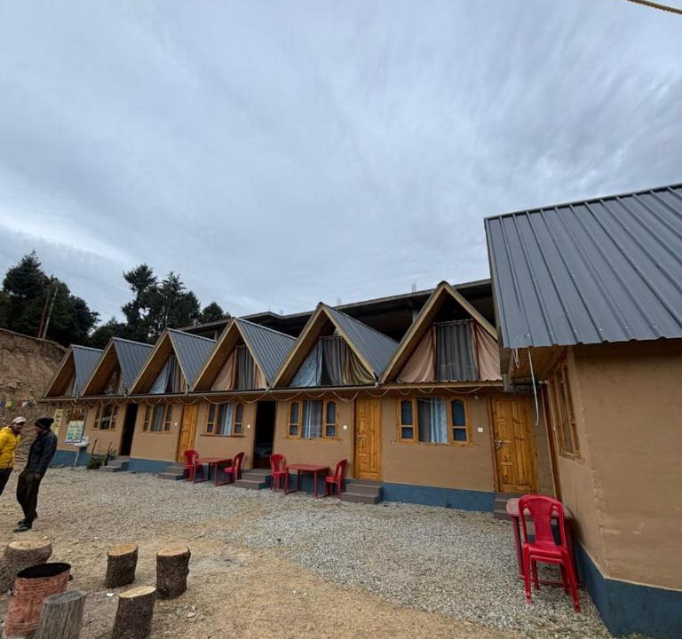 Mandi House | Prashar valley mud house