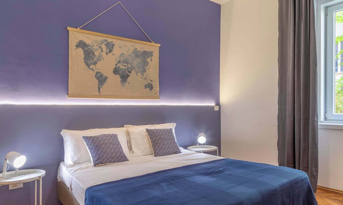 Trieste City Centre Apartment | Precious Room with Private bathroom ★Persian Blue ★Wifi