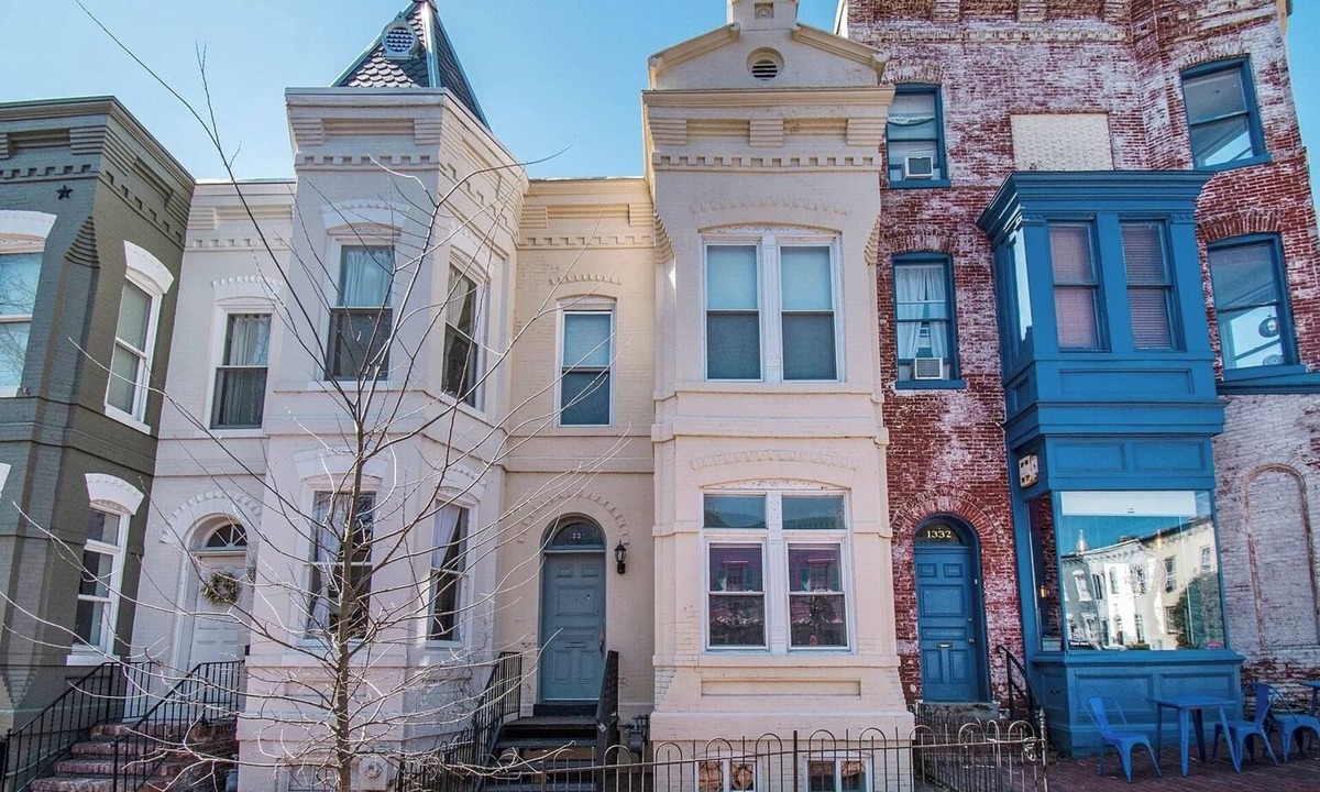 Georgetown House | Premier 5BR Historic Victorian Townhouse