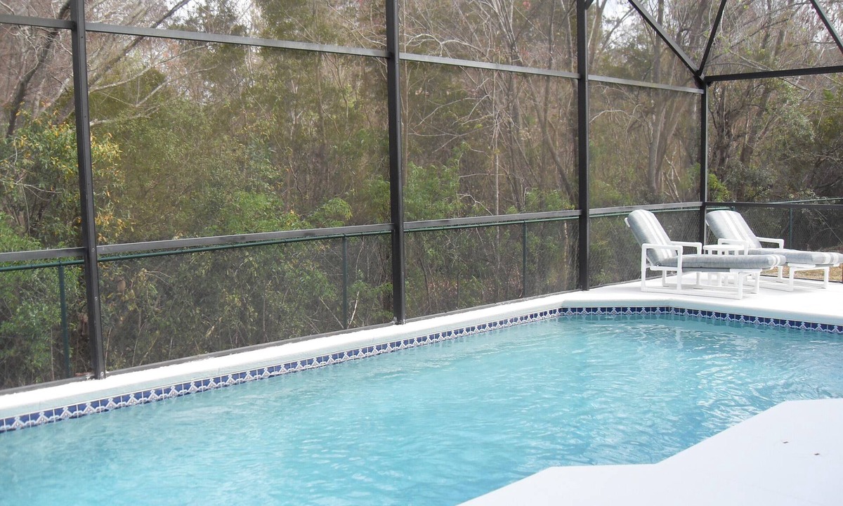 Indian Point House | Premier Host-Beautiful 4BR/2BA Pool Home on Conservation Lot - Disney 15 Minutes