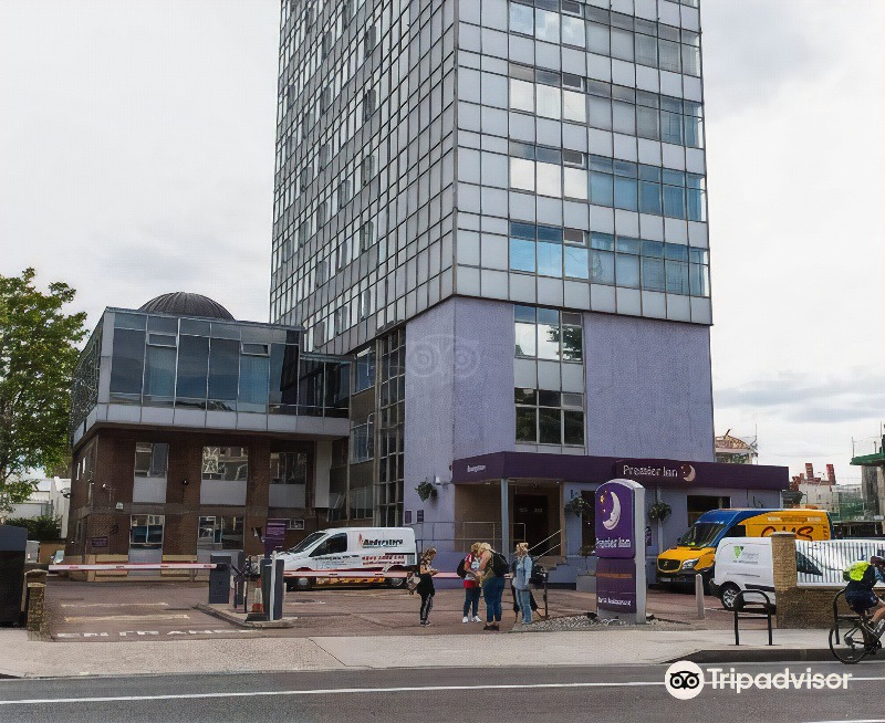 Ravenscourt Park Hotel | Premier Inn London Hammersmith (Ravenscourt Park)