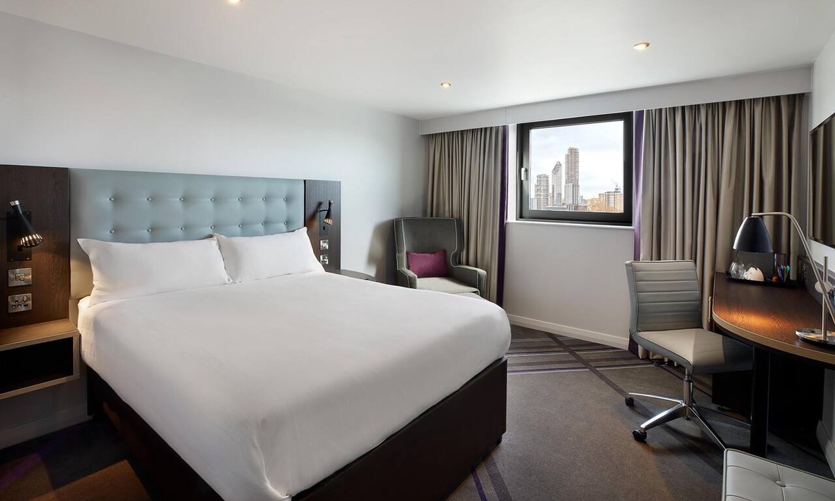Brympton Hotel | Premier Inn Yeovil Airfield