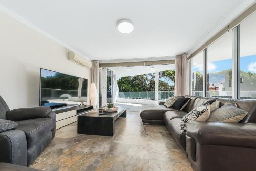 La Perouse Apartment | Premium Beachfront Stay, Space & Style APT