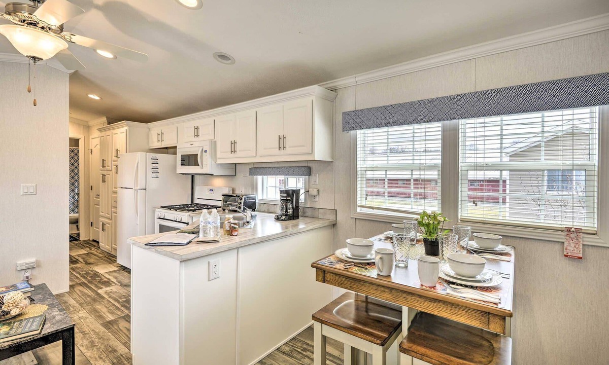 Pleasant Mount Cottage | Premium Cottages and Suites Sunshine and Blossoms