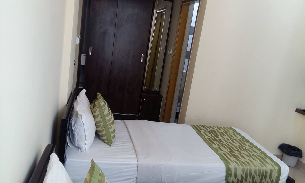 Mysore Bed & Breakfast | Premium Hostel with private rooms near Mysore Palace