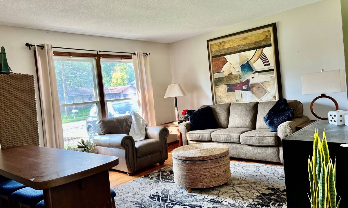 Apple Valley House | Premium Location, Apple Valley Home on Scott Park!
