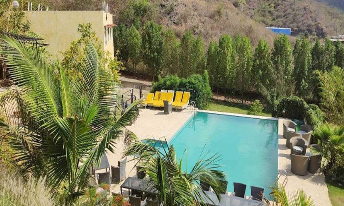 Bedla House | Premium Poolside Luxury Suite Nature Retreat
