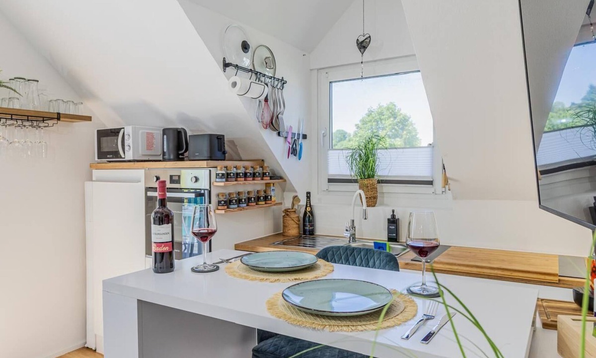 Neusatz Apartment | Premium Suite - Forest view - Balcony - Black Forest