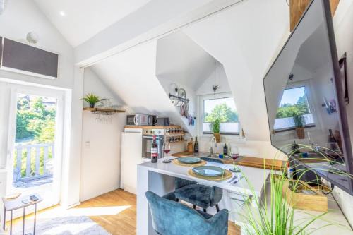 Neusatz Apartment | Premium Suite - Waldblick - Balkon - Schwarzwald