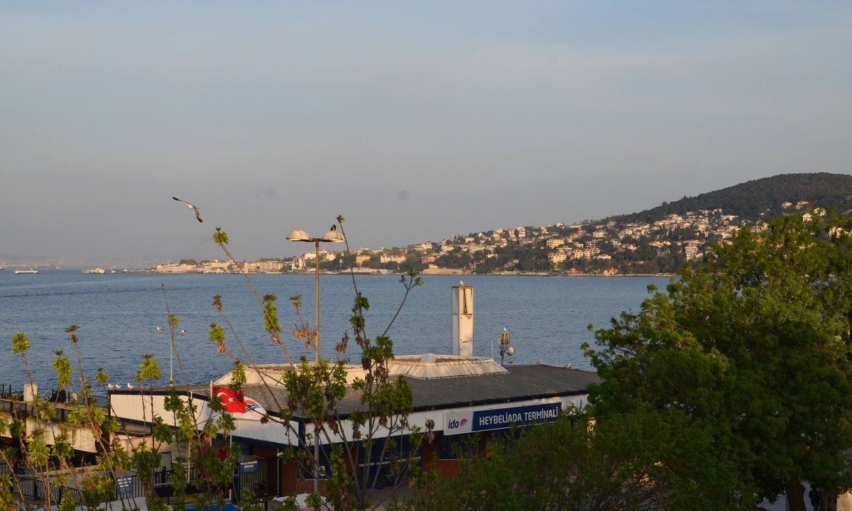 Adalar House | Prenset Pansiyon
