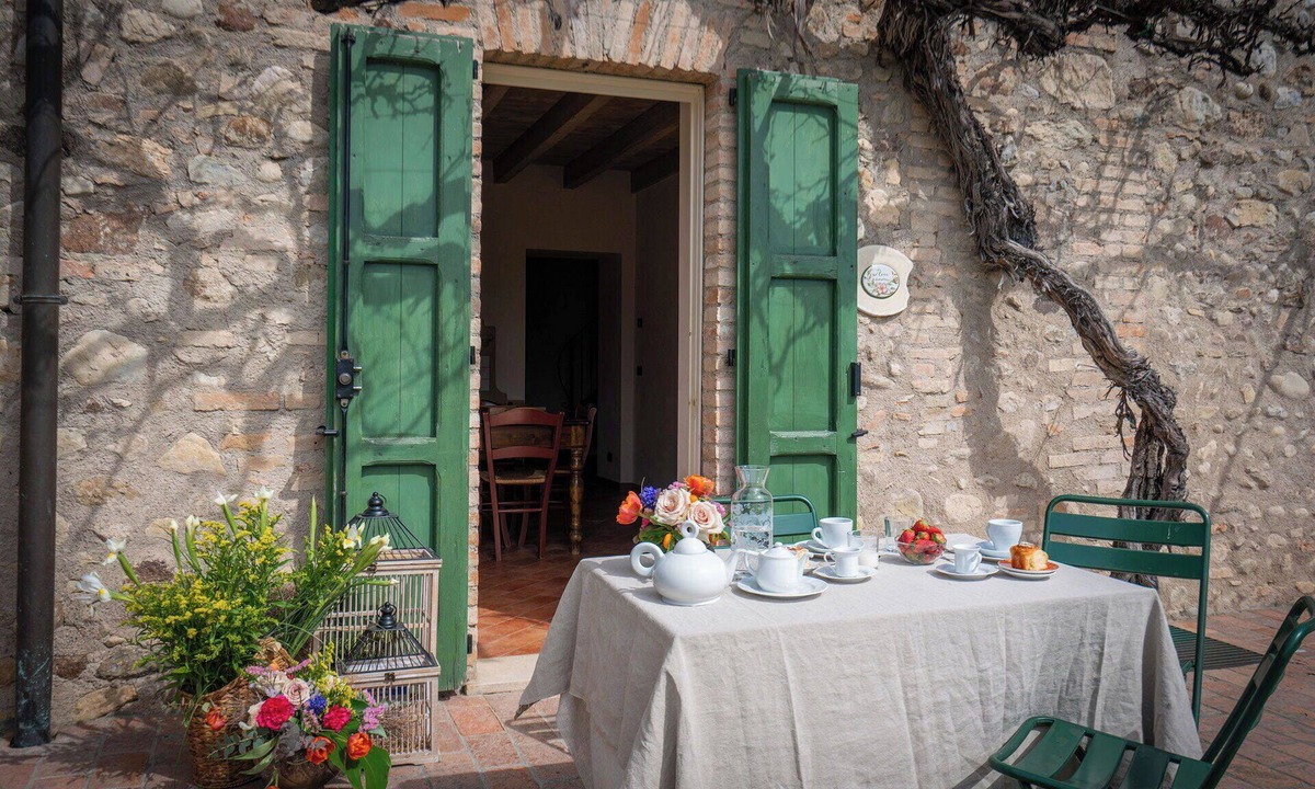 Pozzolengo House | Preseglie Lake Garda - Passiflora