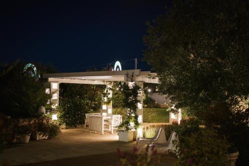 Macchia di Monte Villa | Prestigiosa villa con piscina condominiale