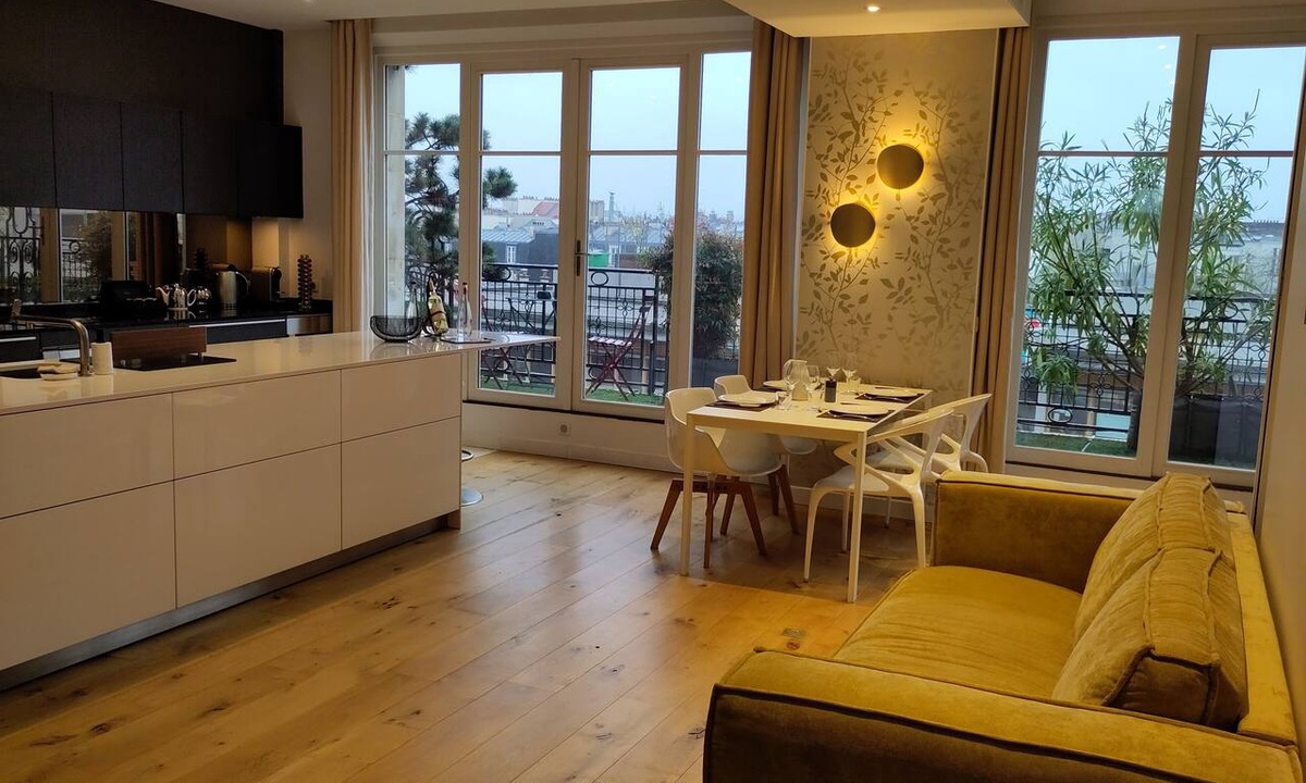 Saint-Merri Apartment | Prestigious apartment with terrace next to the Hotel de ville
