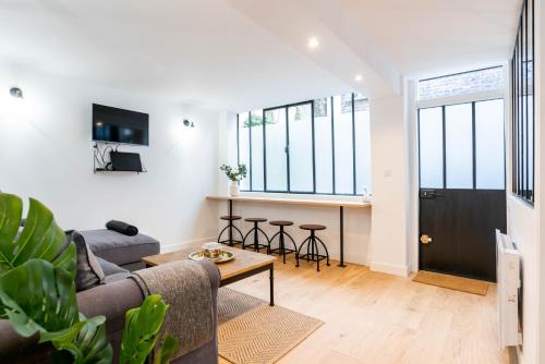 Necker Apartment | Prestigious House - 3 rooms - Montparnasse & St Germain