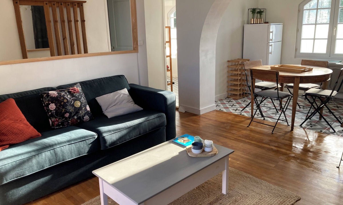 Perigny House | Pretty, quiet vacation home with wooded garden