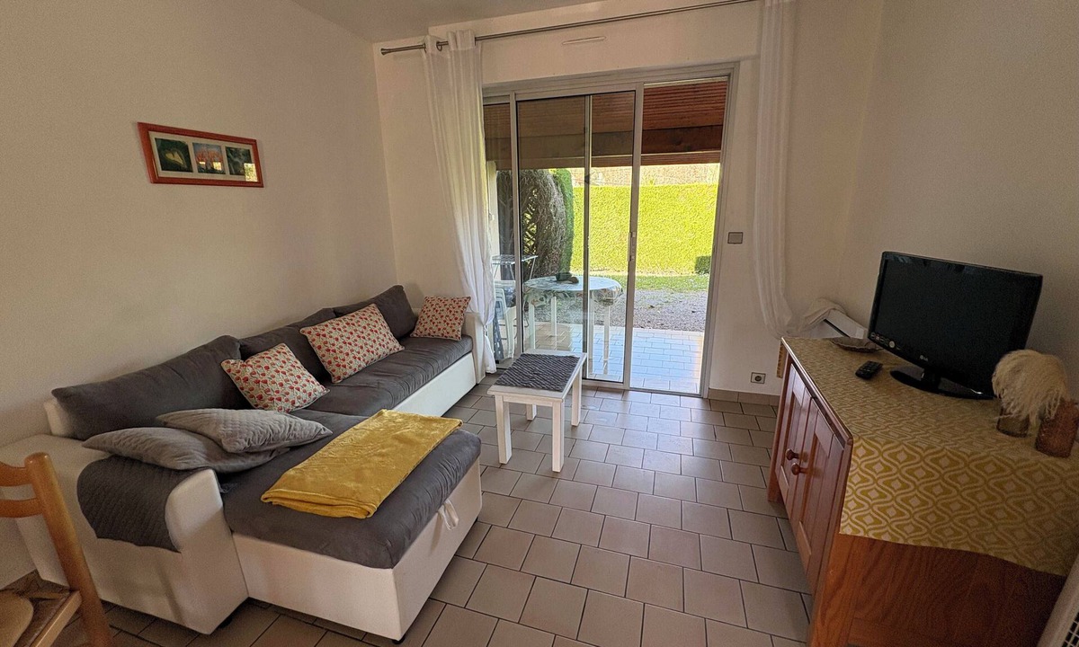 Eugenie-les-Bains House | Pretty T2 house with terrace not overlooked and swimming pool