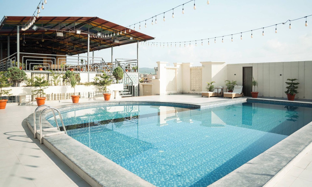 Dehradun Hotel | Pride Premier Solitaire Dehradun