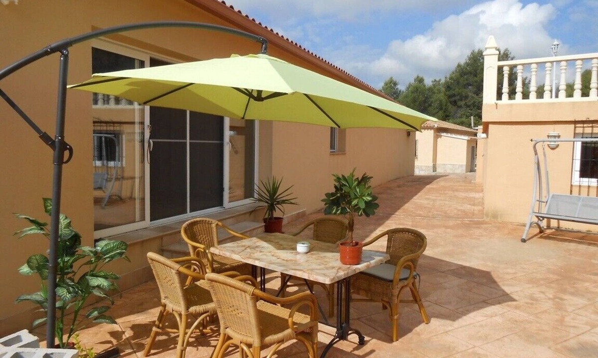 Jalon Villa | PRIMA VILLA FOR GROUPS OR 2 FAMILIES WITH ALL AMENITIES