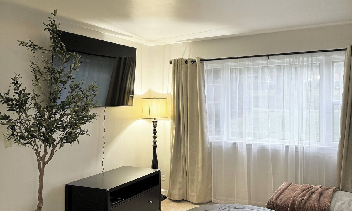 Boardman Apartment | Prime Boardman Location Ocean Oasis w/King Bed Near Golf