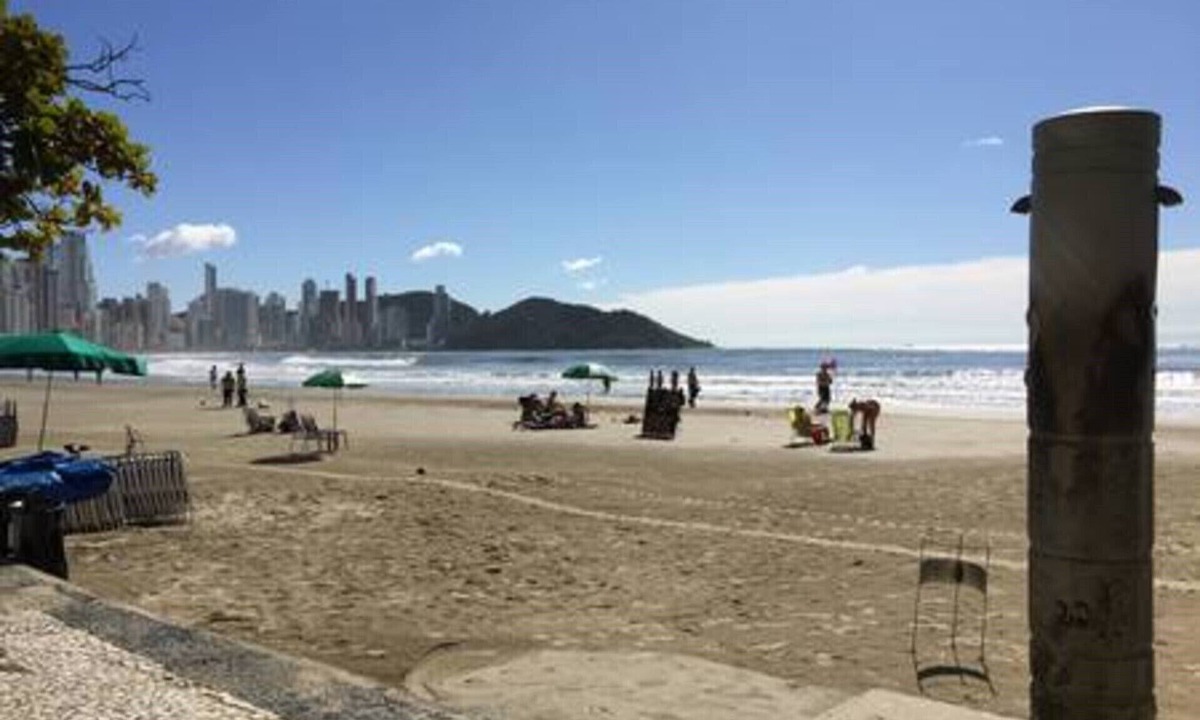Centro Apartment | Prime Location - Super Central, 50 meters from the Beach (Sleeps 8)