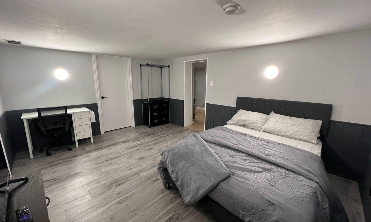 Argyle Apartment | Prime Studio with Separate Amenities