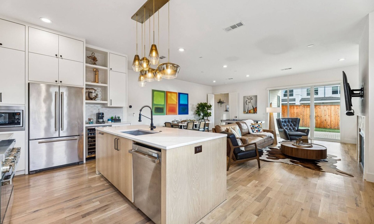 Dallas House | Prime World Cup Access Sleeps 8 - 10 New Luxury Build