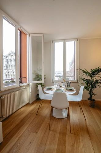 Ferrara Historic Centre Apartment | PrimeLoft Cathedral-Panoramic Suite