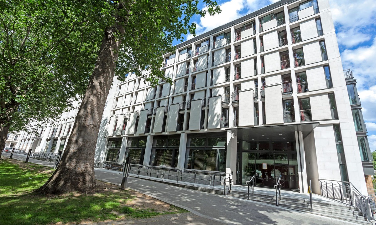 Knightsbridge and Belgravia Bed & Breakfast | Princes Gardens