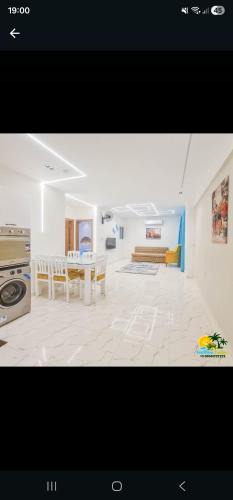 Sheraton Road -Sakkala Boat Rental | Princess tala