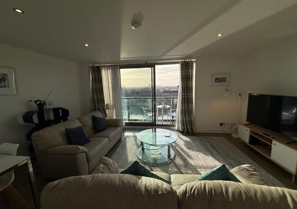 City Centre Glasgow Apartment | Principal Apartments - Clyde Waterfront Apartments