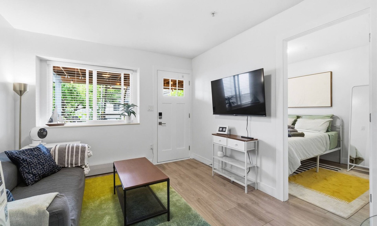 Riley Park House | Private 2-Bed Garden Suite | Quiet & Comfortable