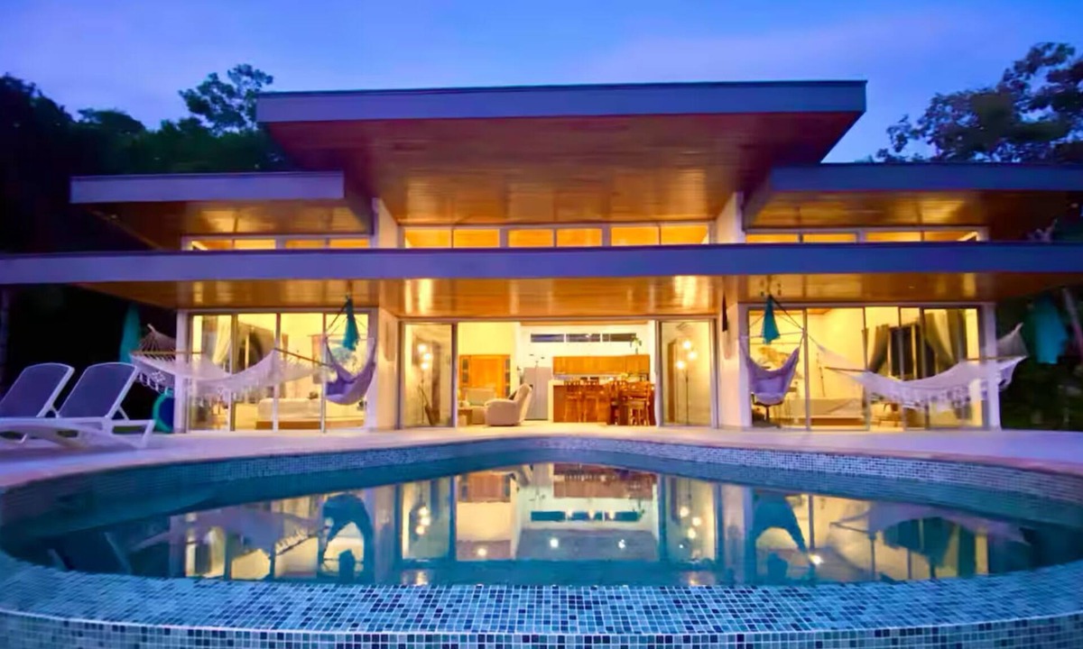 Portalon House | Private 2 Bedroom Jungle Villa with Infinity Pool and Manuel Antonio Ocean Views