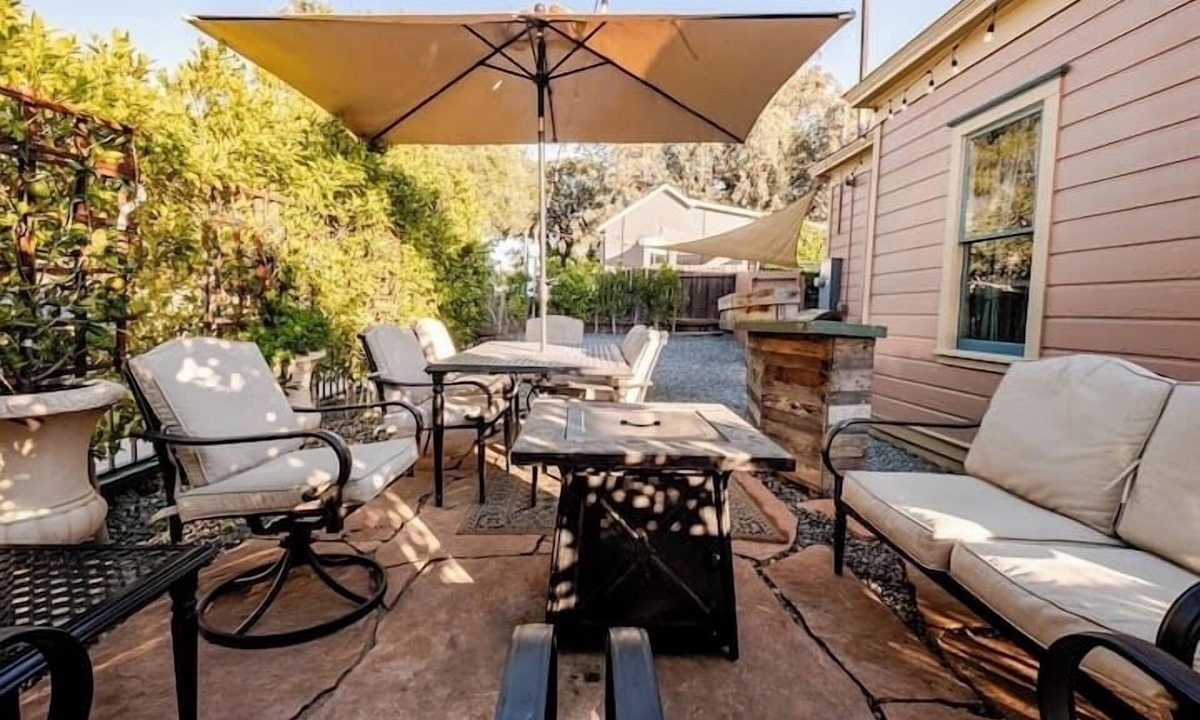 Sherman Heights Cottage | Private 2BR Downtown Retreat with Onsite Parking — Walk to Petco & Gaslamp