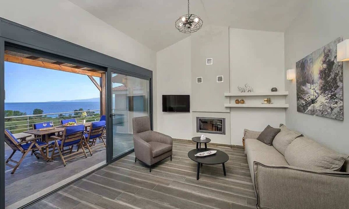 Develikia Villa | Private 2BR Villa Pool & Sea Views