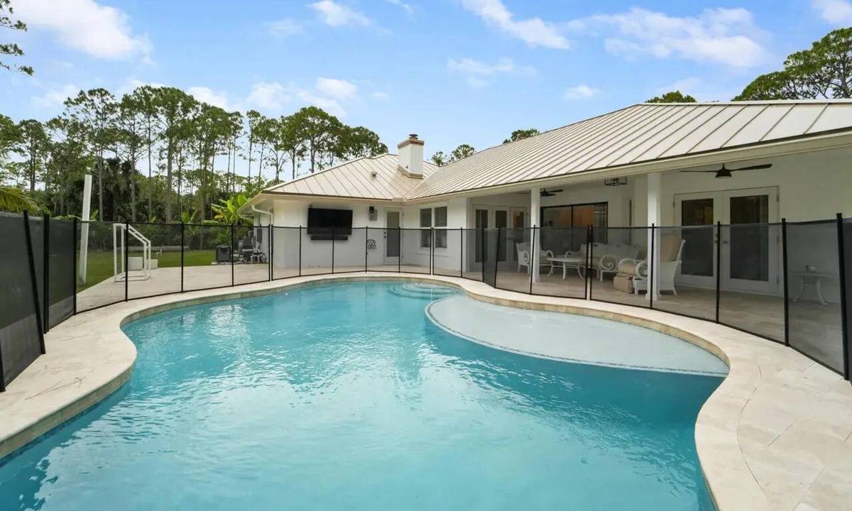 Palm Beach Country Estates House | Private Acre Estate Heated Pool Outdoor TV RV Parking - Jupiter, PGA, Palm Beach